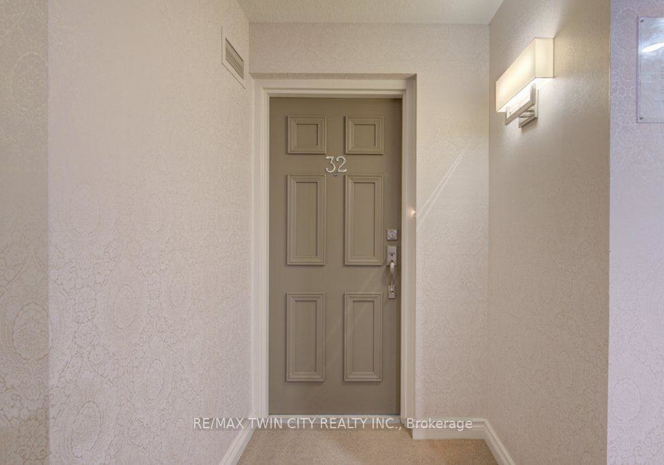 52-blue-springs-drive-waterloo-ontario-x13663122