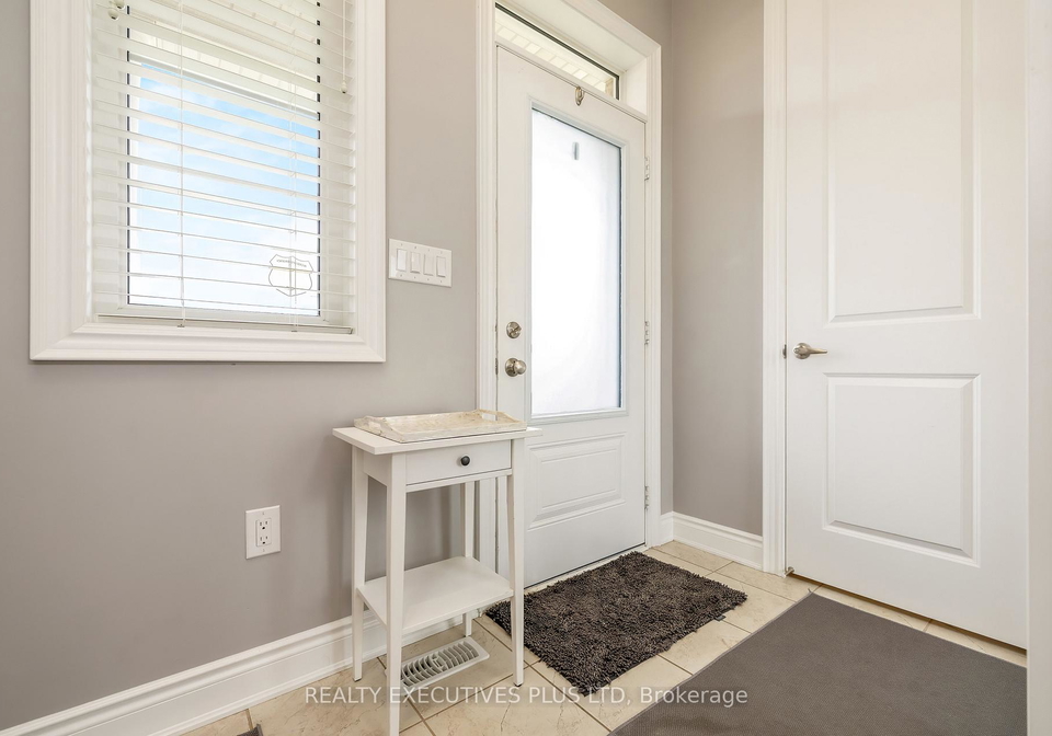86-stillwater-crescent-hamilton-ontario-x13663388