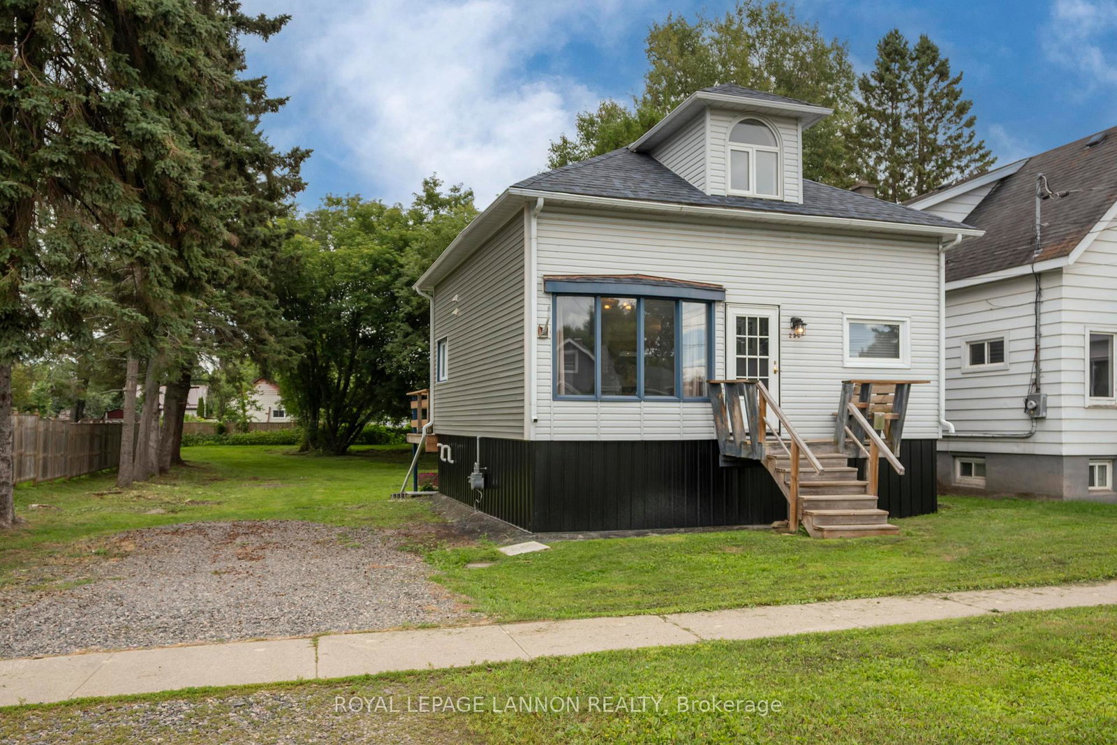 238-angus-street-thunder-bay-ontario-x13663430