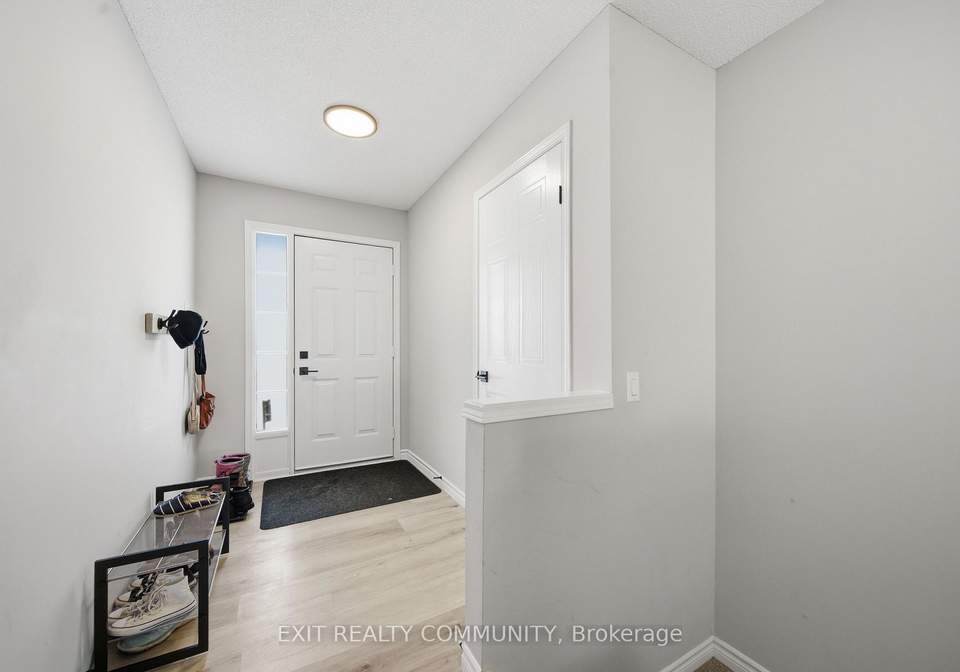 601-grenfell-drive-london-north-ontario-x13663656