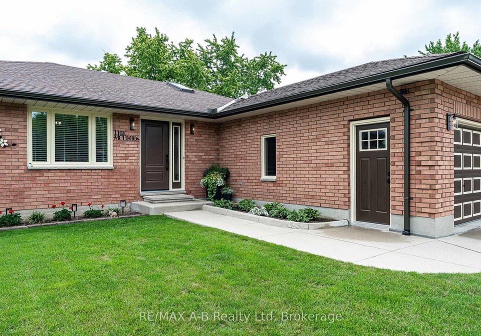 6-hillside-court-st-marys-ontario-x13663698