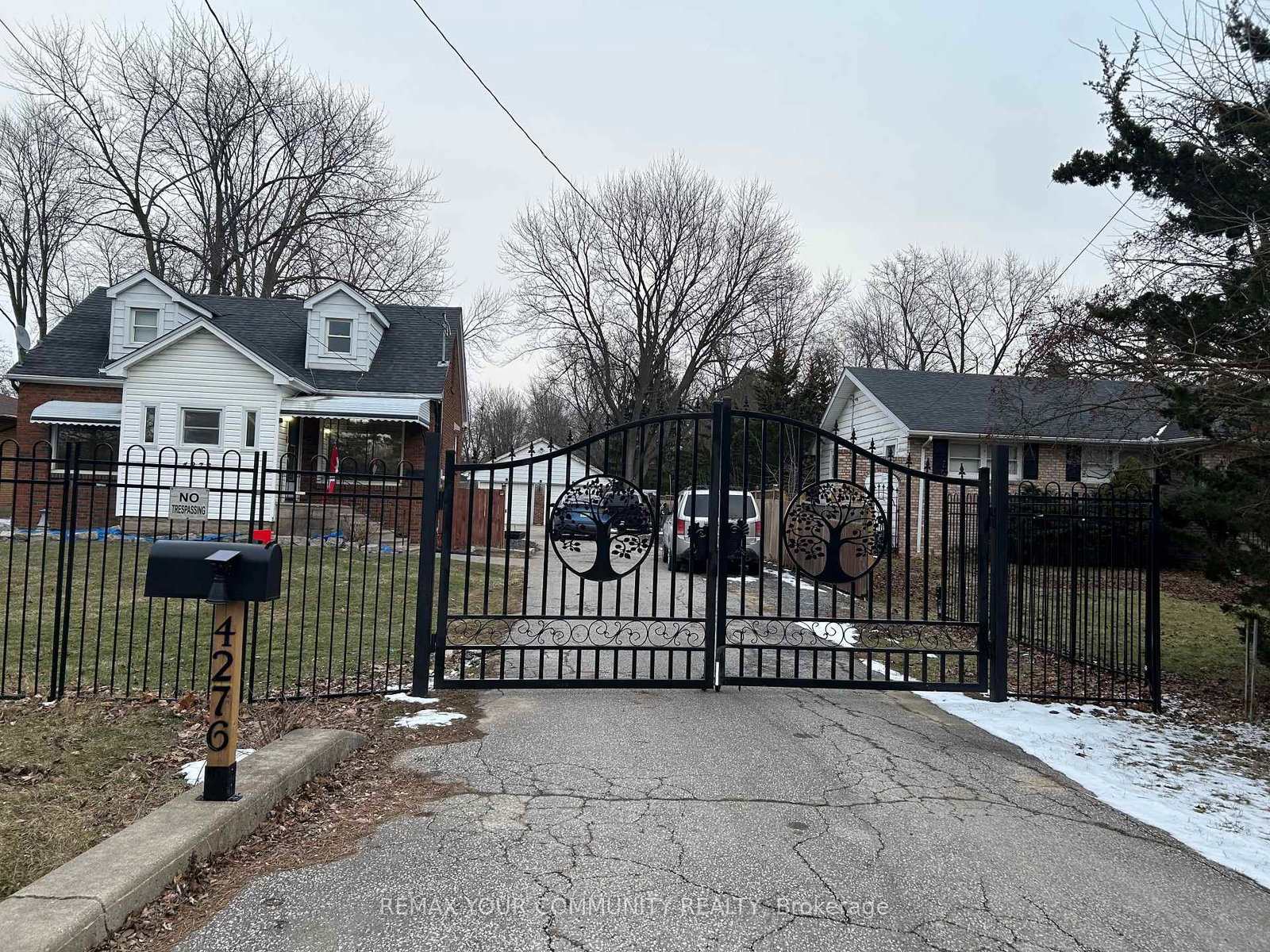 4276-howard-avenue-windsor-ontario-x13663718