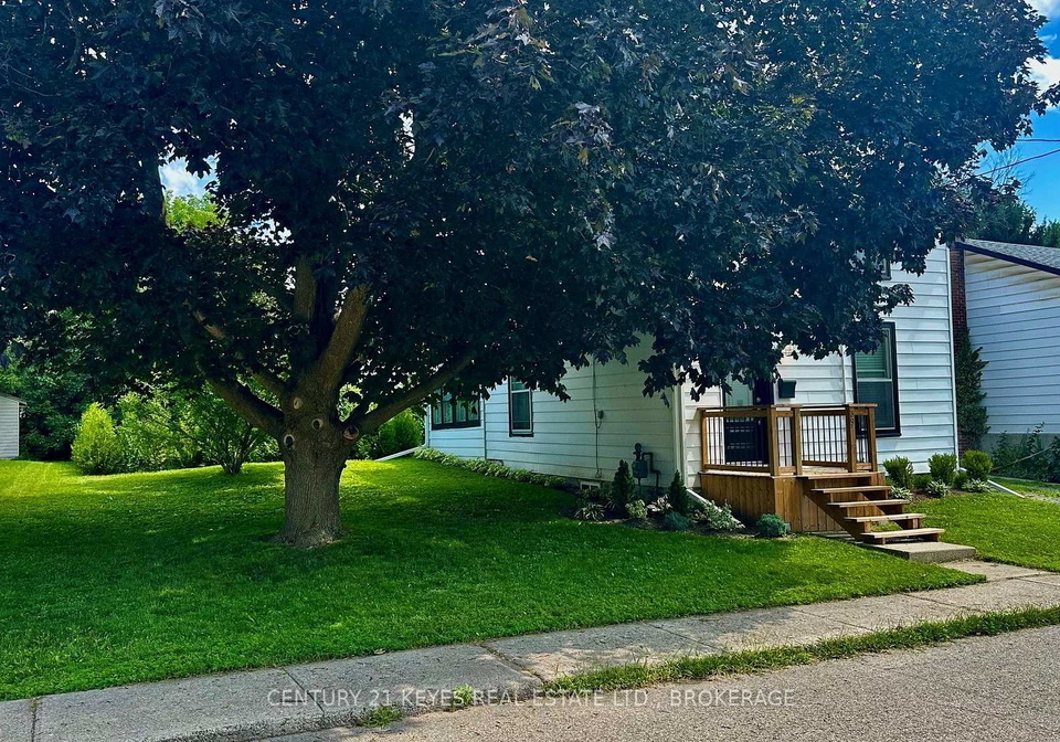 39-amy-street-brockville-ontario-x13664012