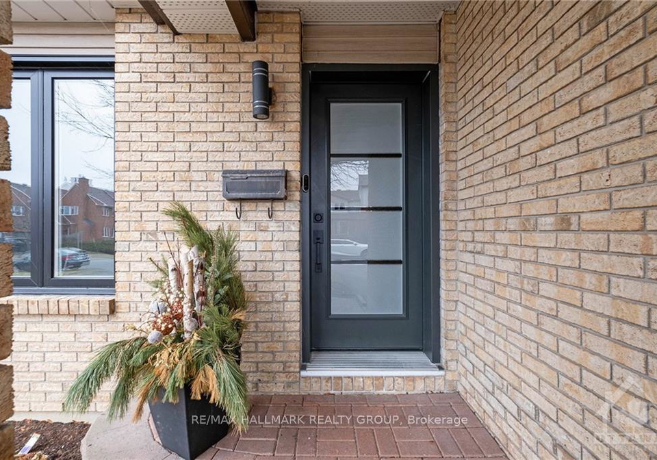 92-gillespie-crescent-ottawa-ontario-x13664018