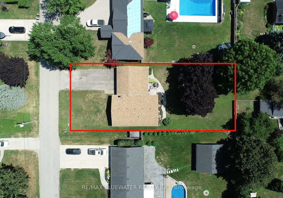 290-anna-street-north-middlesex-ontario-x13664234