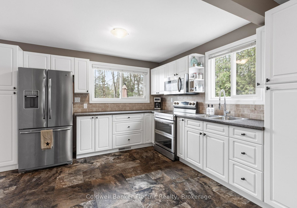 30-woods-avenue-kawartha-lakes-ontario-x13664240