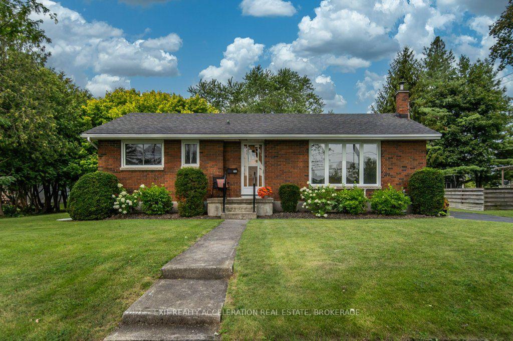 409-dundas-street-w-greater-napanee-ontario-x13664390