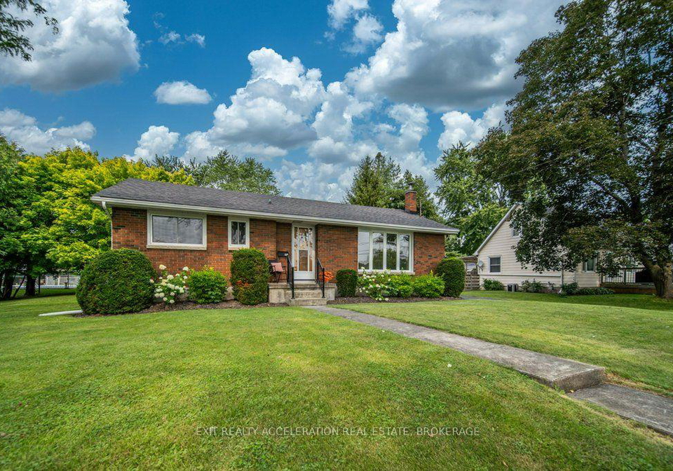 409-dundas-street-w-greater-napanee-ontario-x13664390