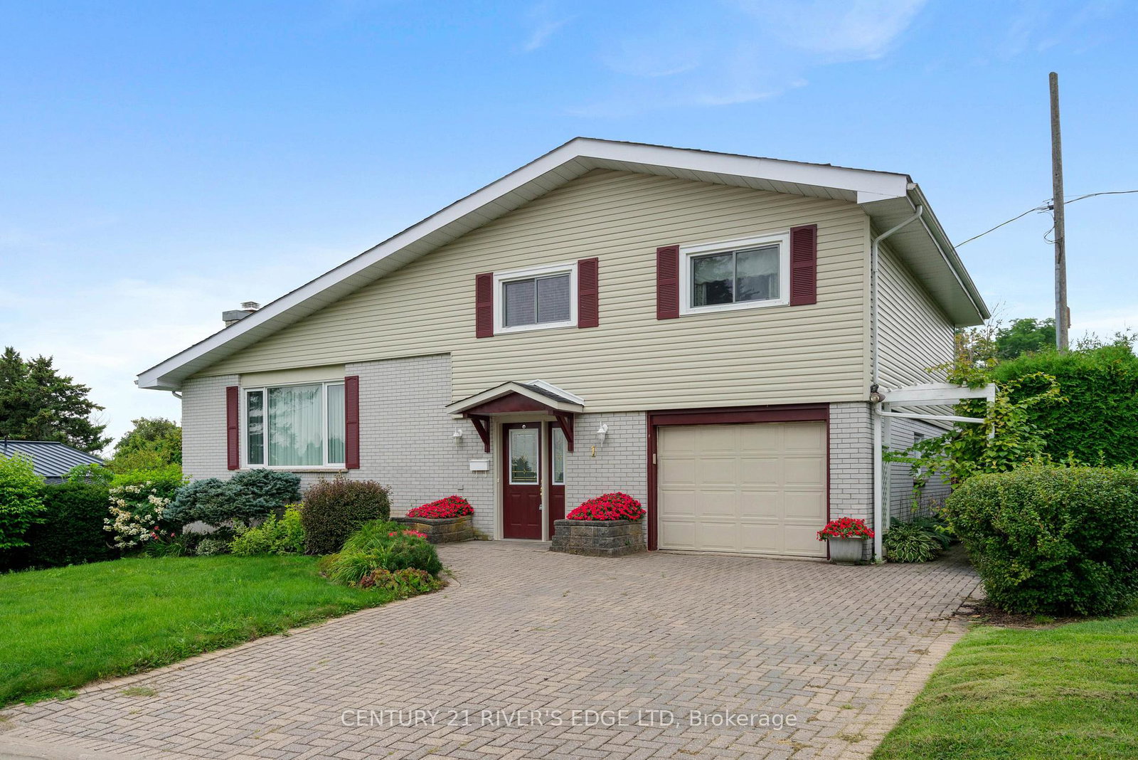 1-hardy-crescent-brockville-ontario-x13664738