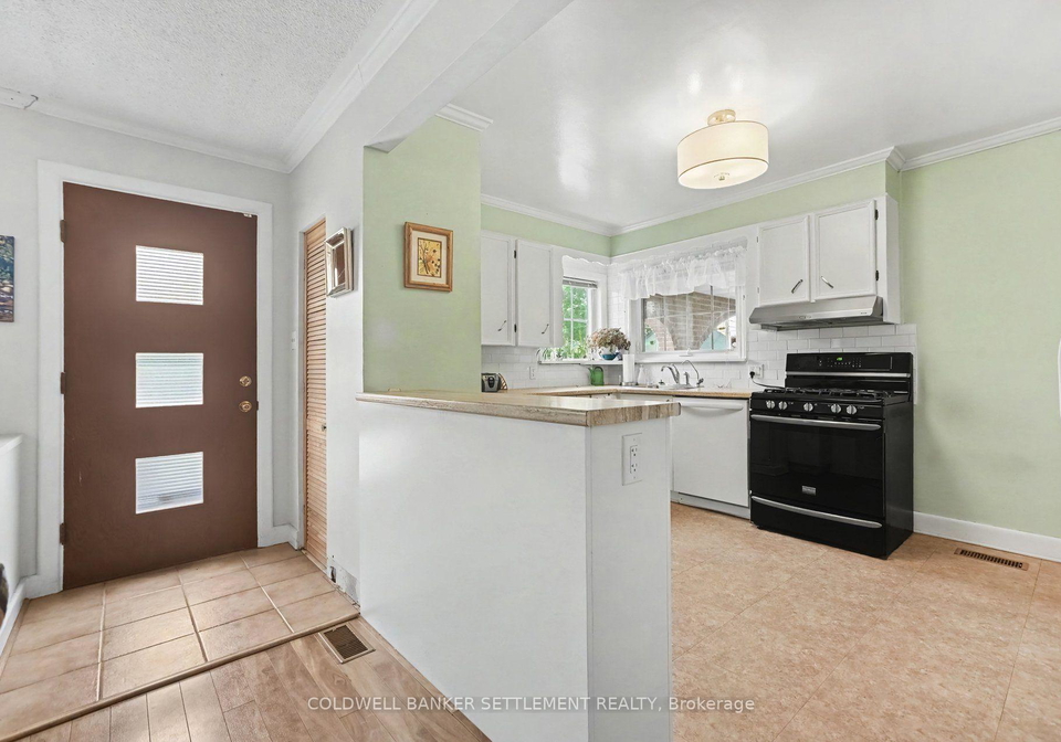 25b-haggart-street-w-perth-ontario-x13664748