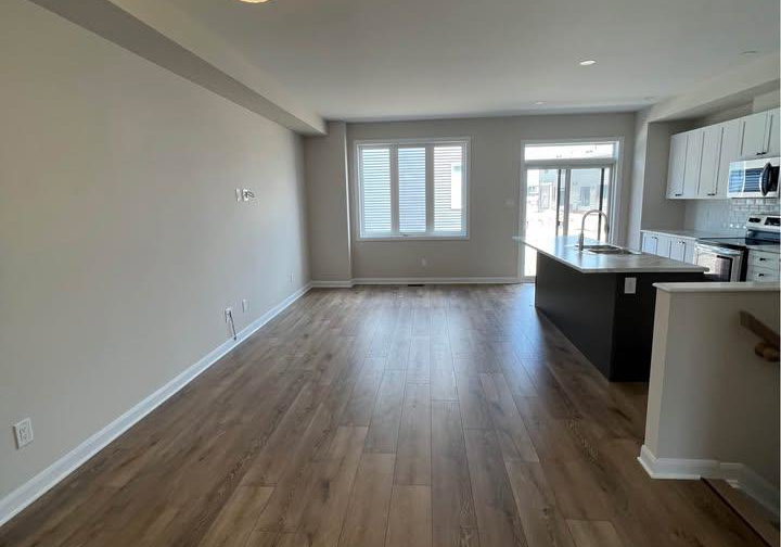 33-watchim-street-ottawa-ontario-x13664770
