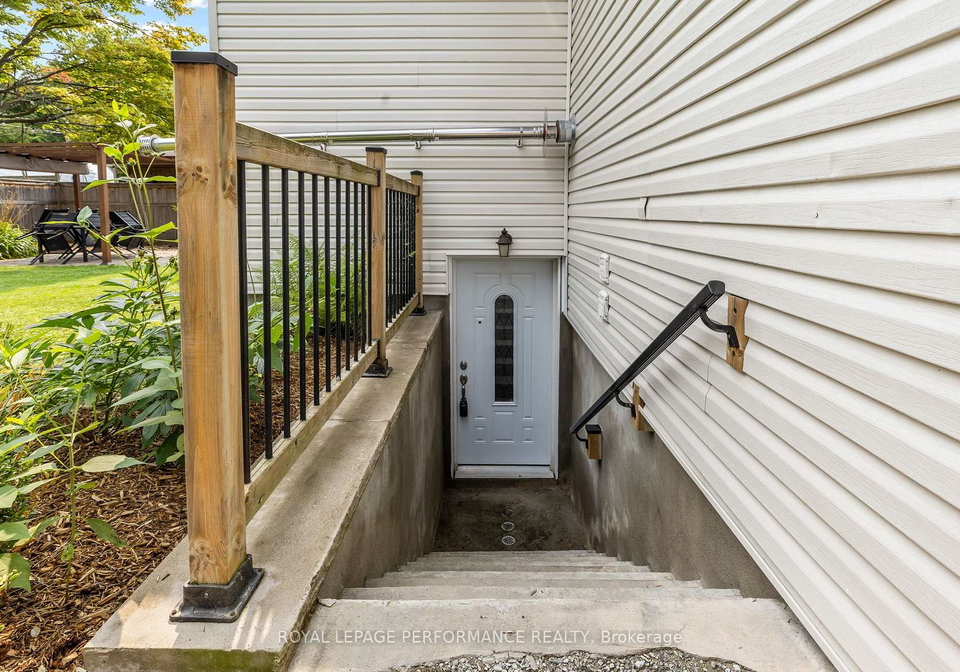 3b-birchwood-drive-ottawa-ontario-x13664834