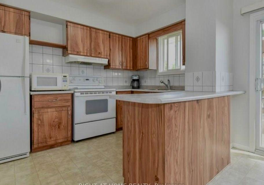 113-southwood-drive-kitchener-ontario-x13665176