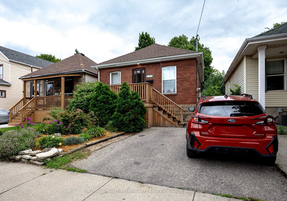 94-edgemont-street-n-hamilton-ontario-x13665434