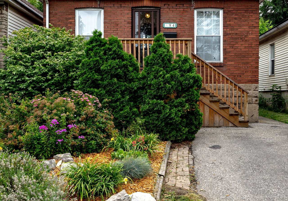 94-edgemont-street-n-hamilton-ontario-x13665434