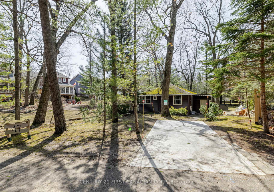 47-heaman-crescent-lambton-shores-ontario-x13665558
