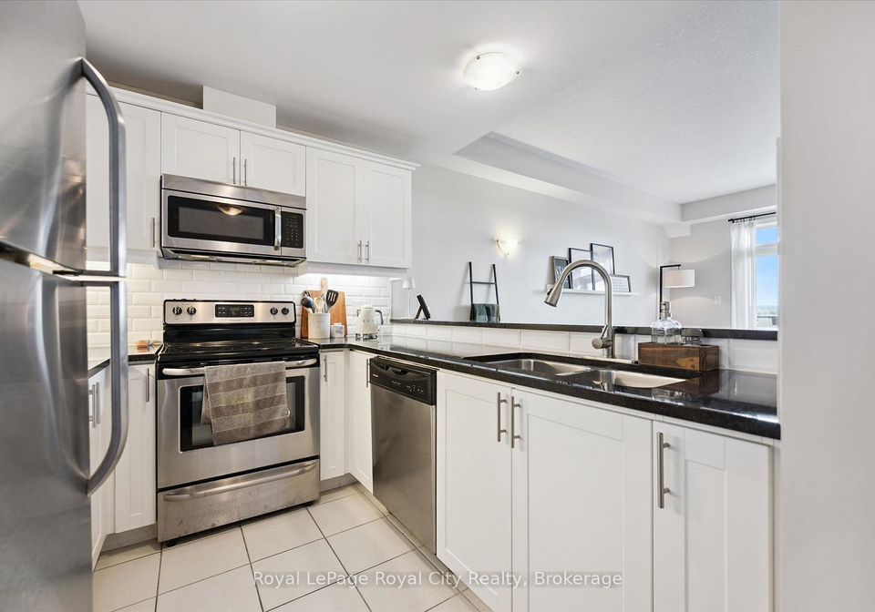 2-colonial-drive-guelph-ontario-x13665562