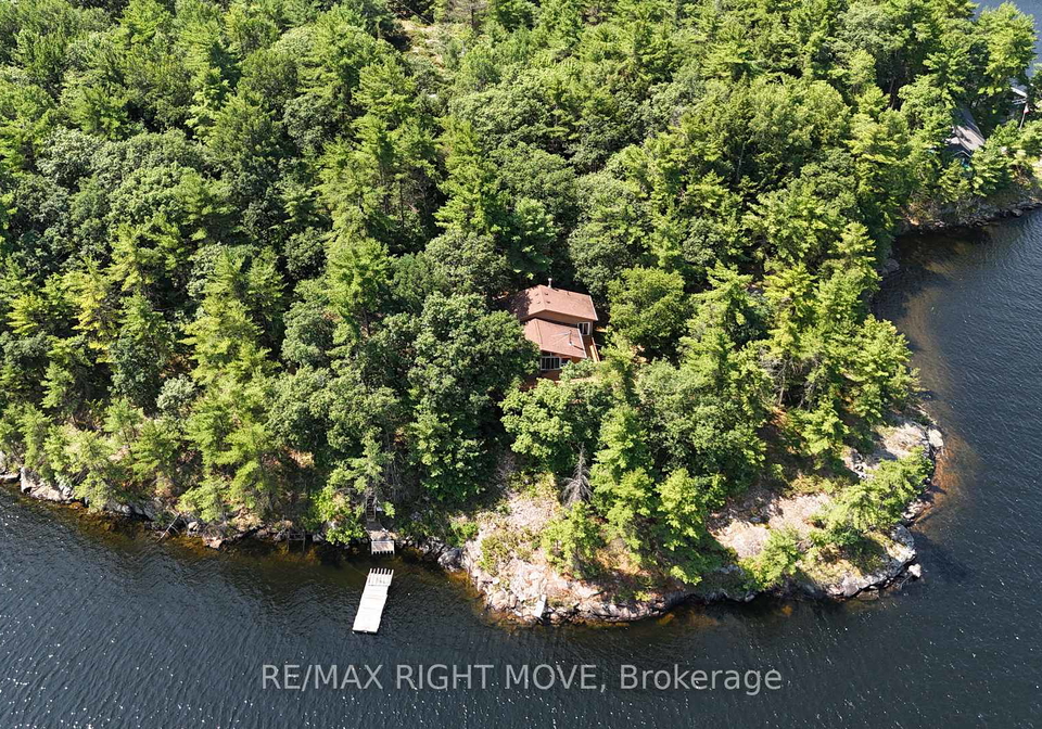 3140-island-1810-georgian-bay-ontario-x13665660