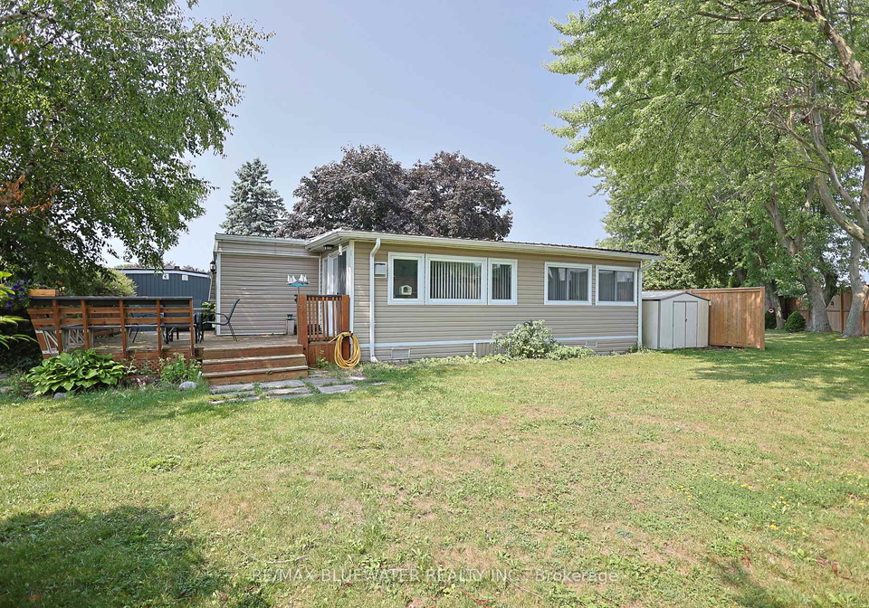 43-st-andrews-place-south-huron-ontario-x13665860