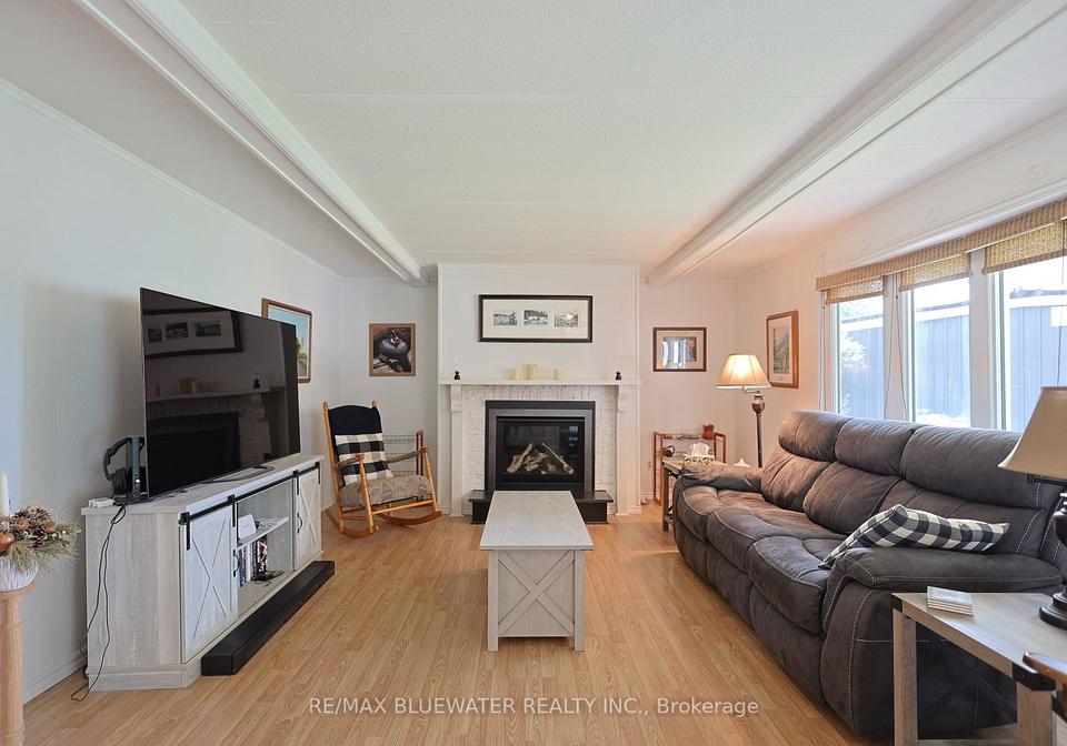 43-st-andrews-place-south-huron-ontario-x13665860