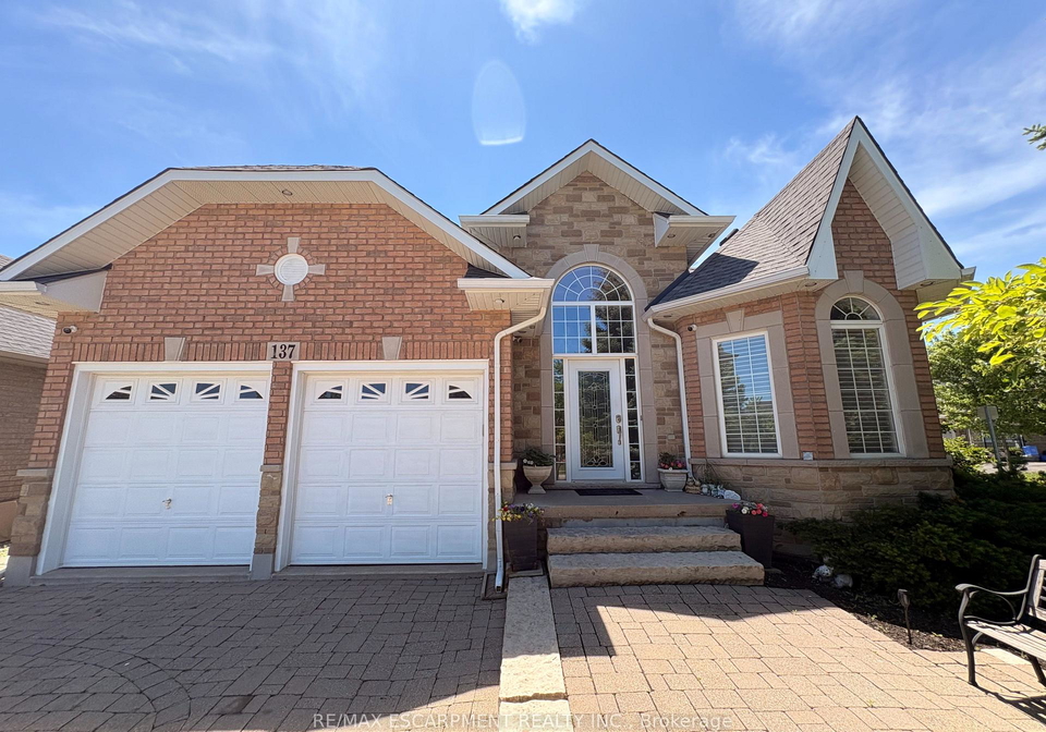 137-pinehill-drive-hamilton-ontario-x13666040