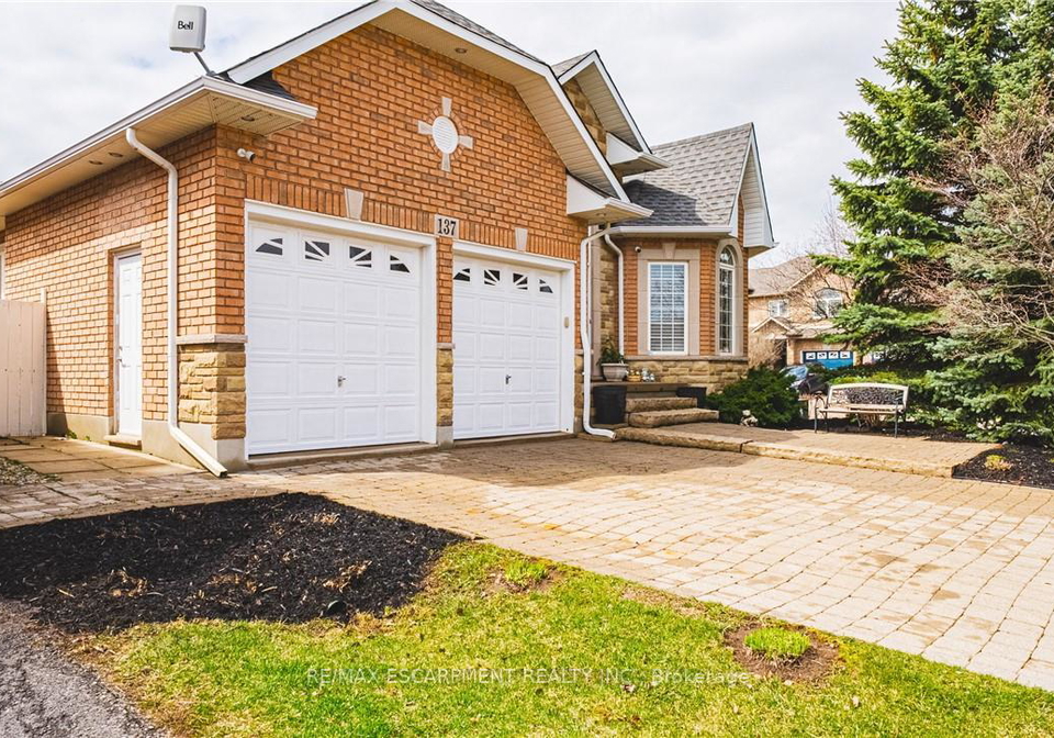 137-pinehill-drive-hamilton-ontario-x13666040