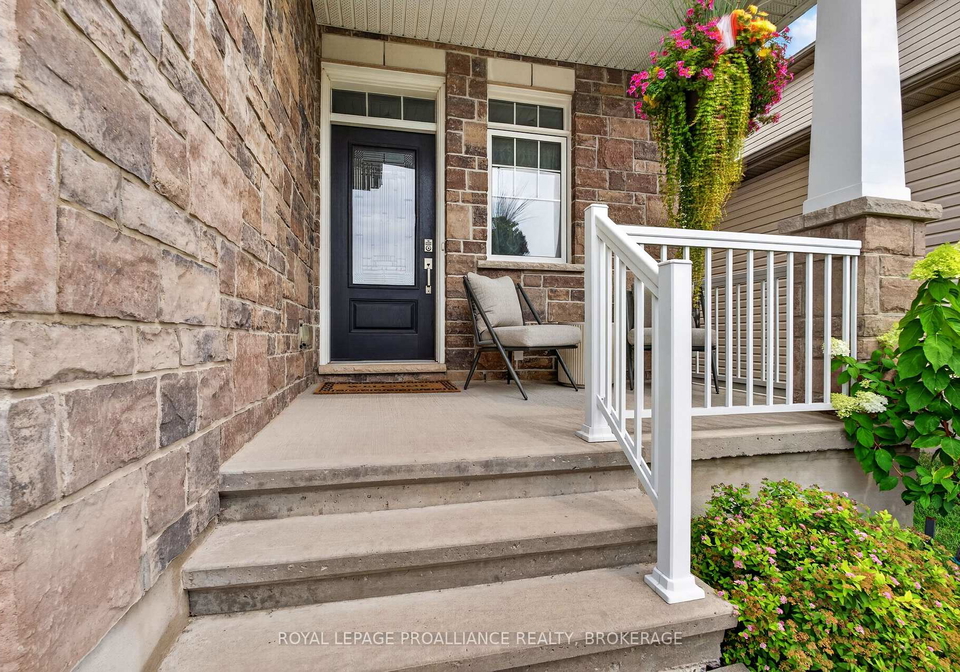 1446-kendal-avenue-kingston-ontario-x13666116