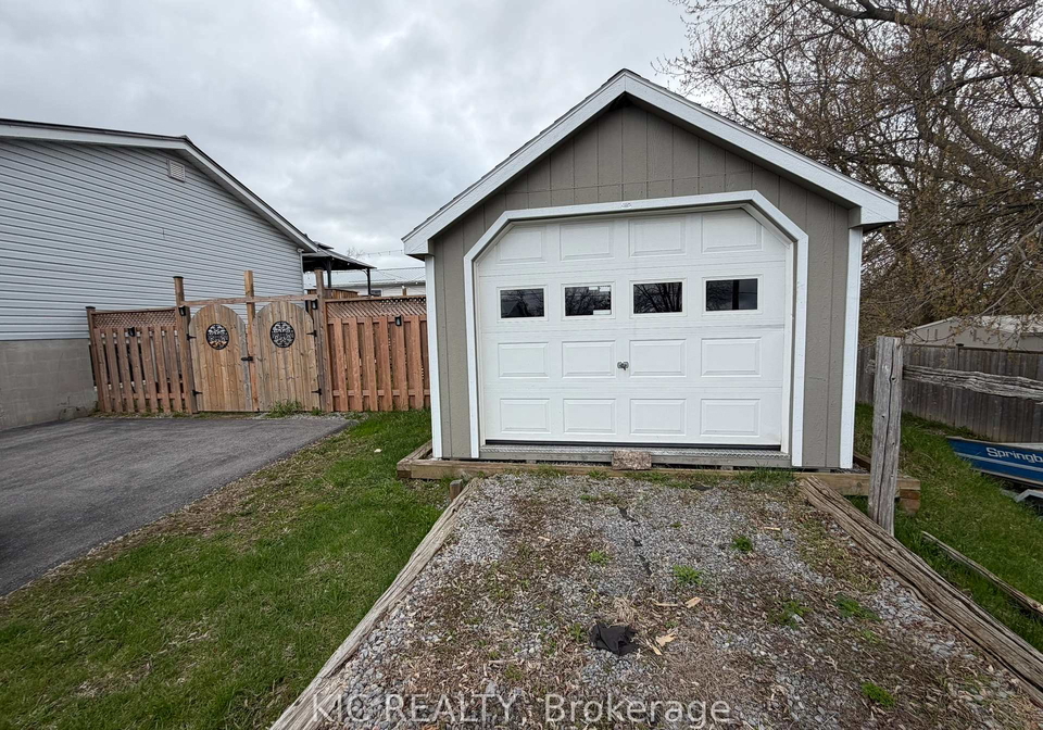 3-creekside-drive-stirling-rawdon-ontario-x13666320