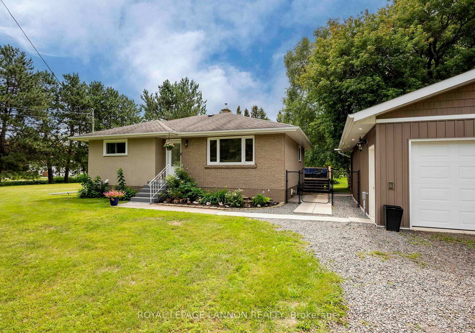 2312-rosslyn-road-thunder-bay-ontario-x13666344