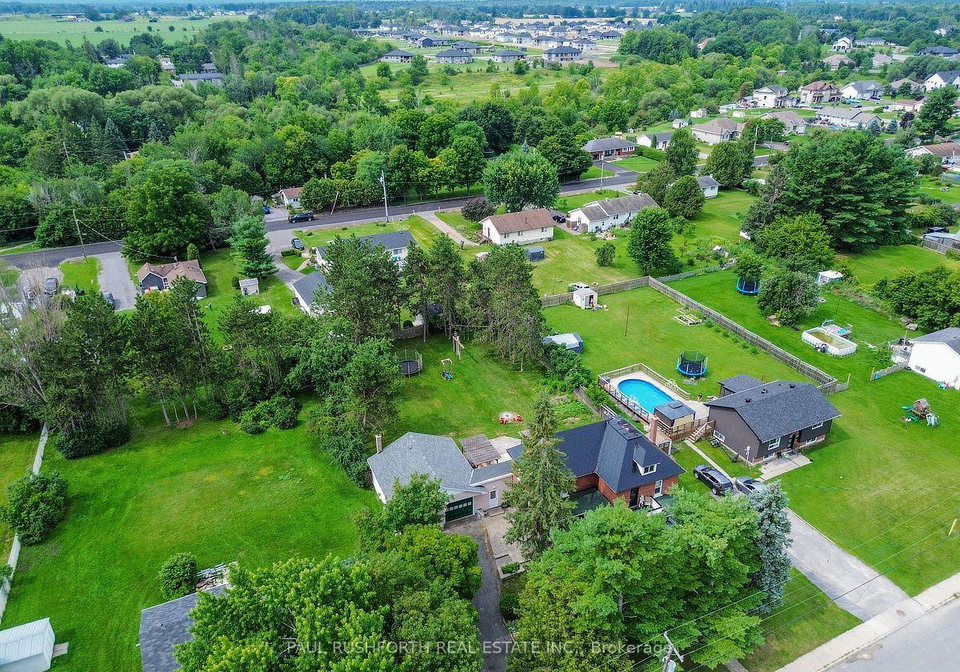 100-poole-street-mcnabbraeside-ontario-x13666396