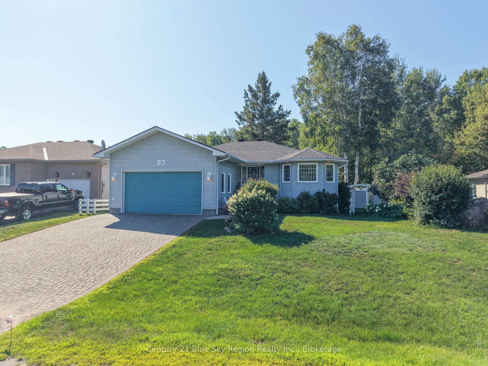 33-golf-course-road-callander-ontario-x13666428