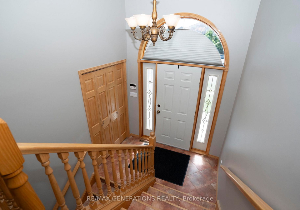316-fairbrooke-crescent-thunder-bay-ontario-x13666440
