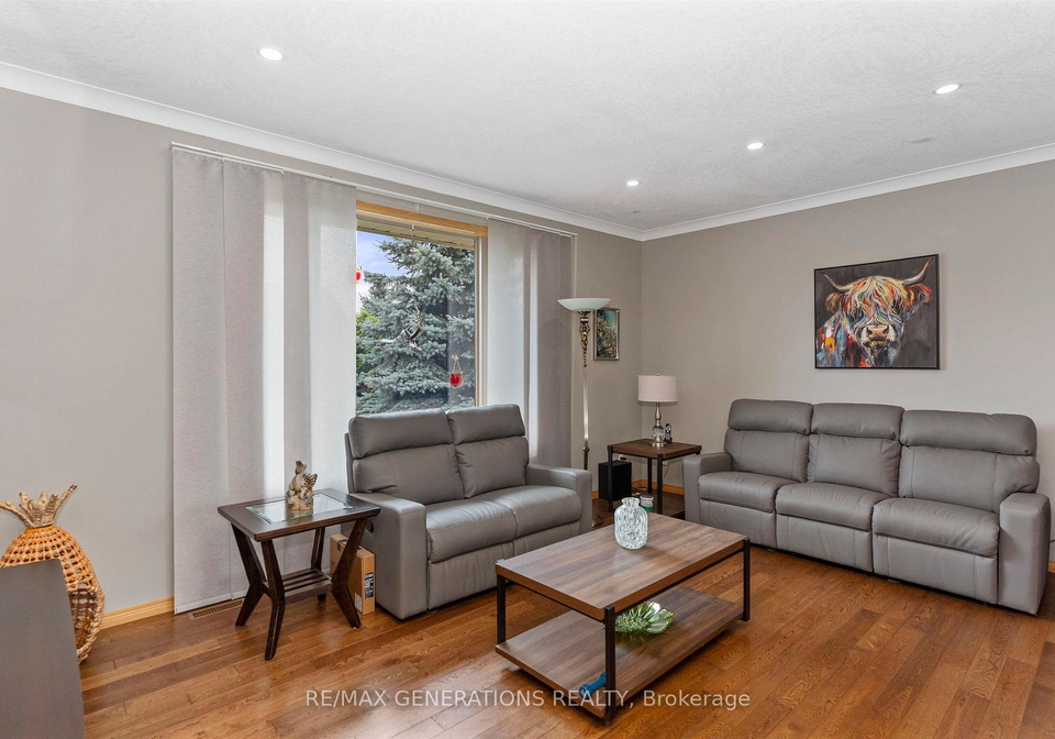 316-fairbrooke-crescent-thunder-bay-ontario-x13666440