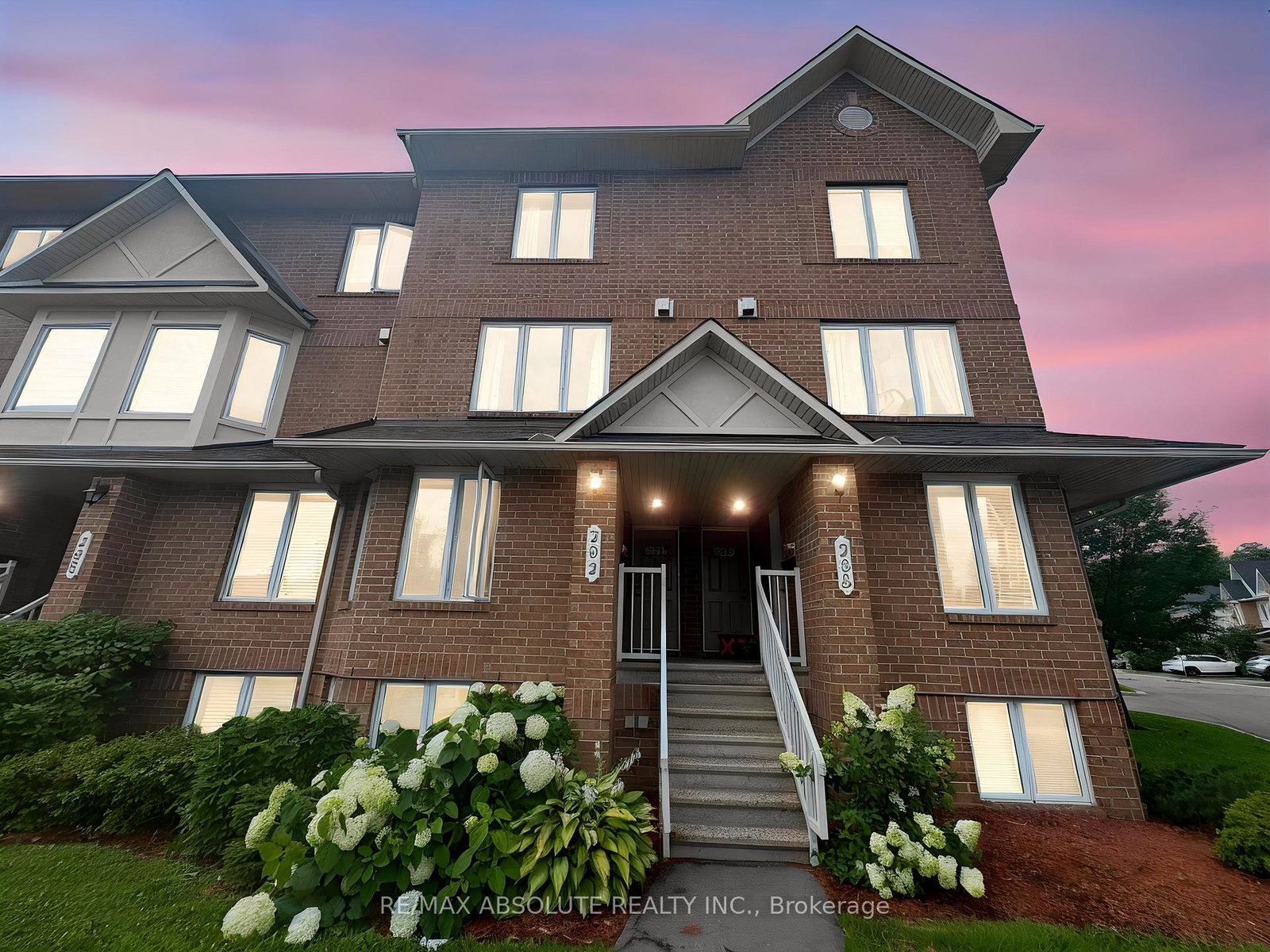 294-cresthaven-drive-ottawa-ontario-x13666574