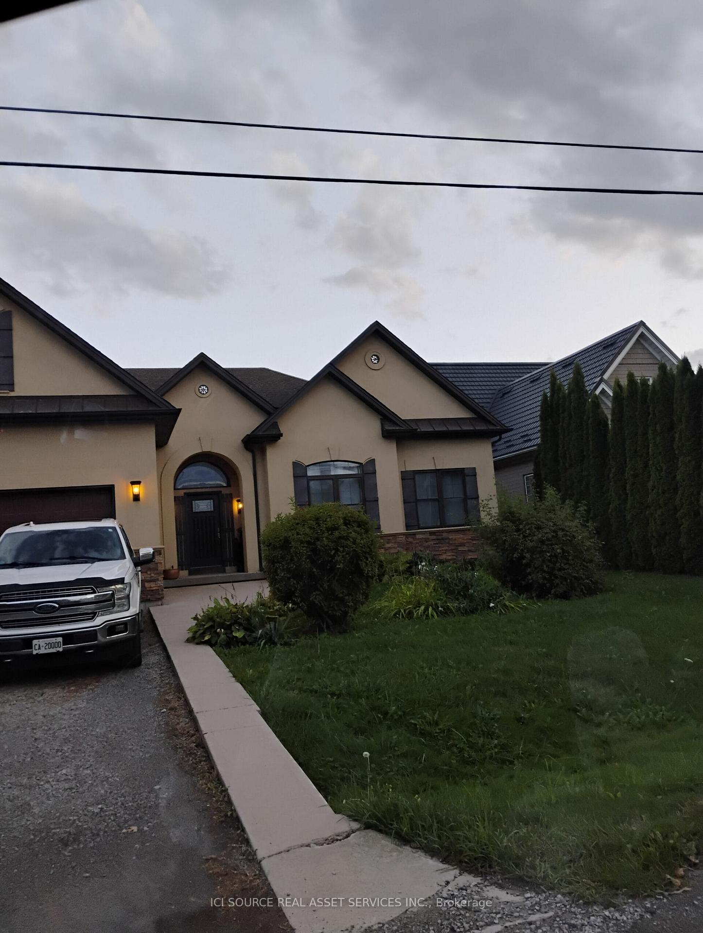 2772-red-maple-avenue-lincoln-ontario-x13666666