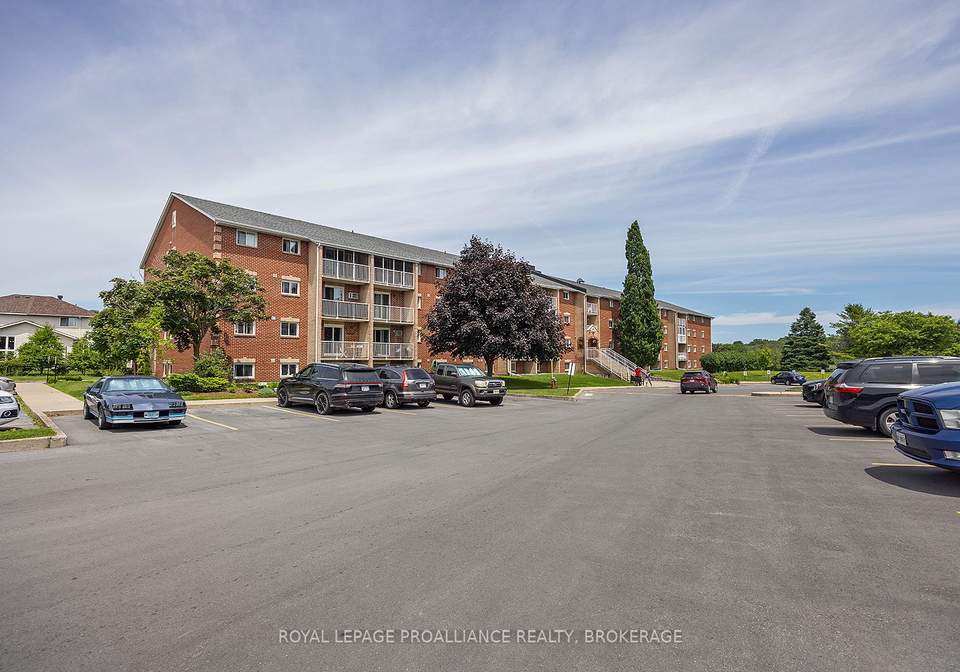 580-armstrong-road-kingston-ontario-x13666770