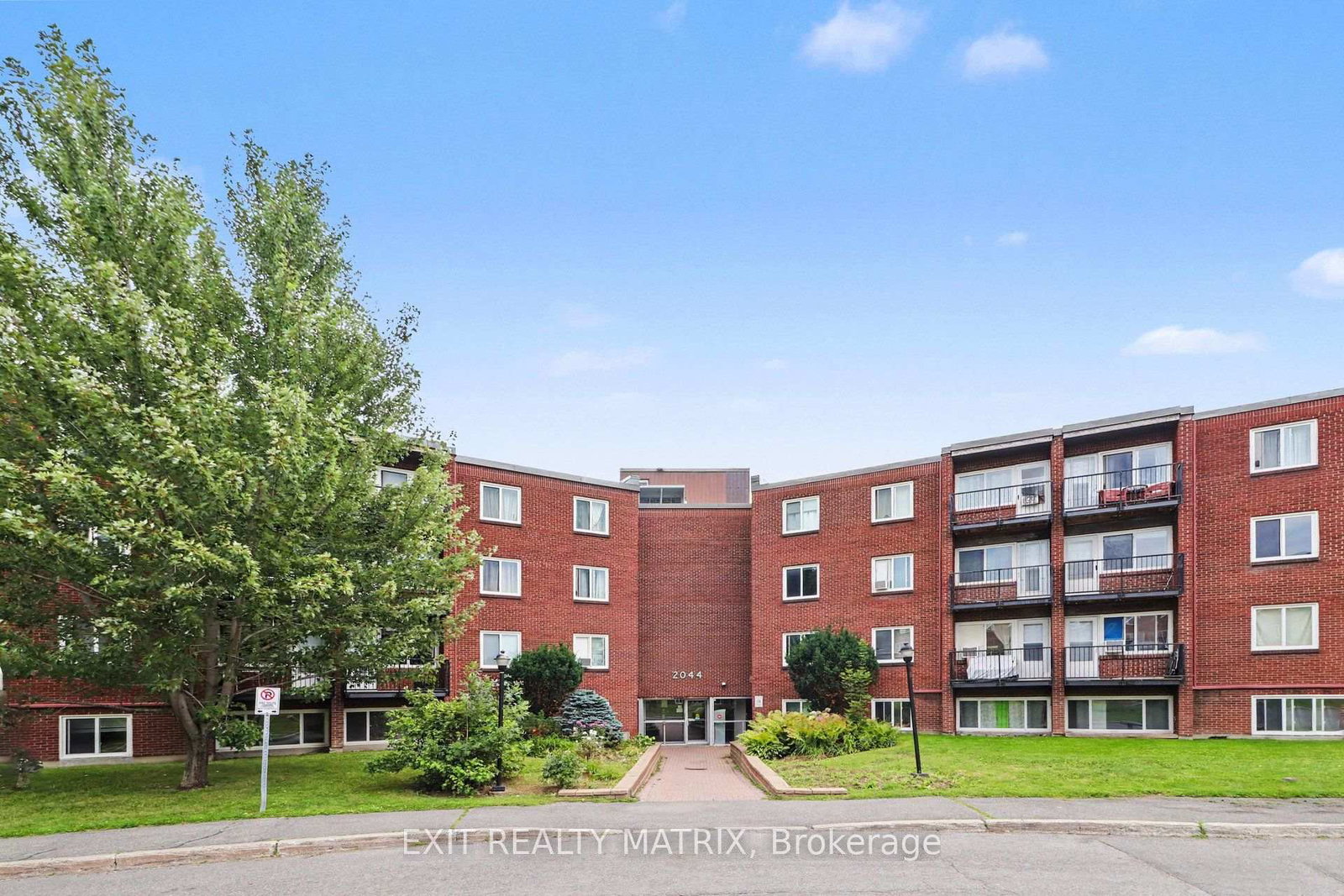 2044-arrowsmith-drive-ottawa-ontario-x13666862