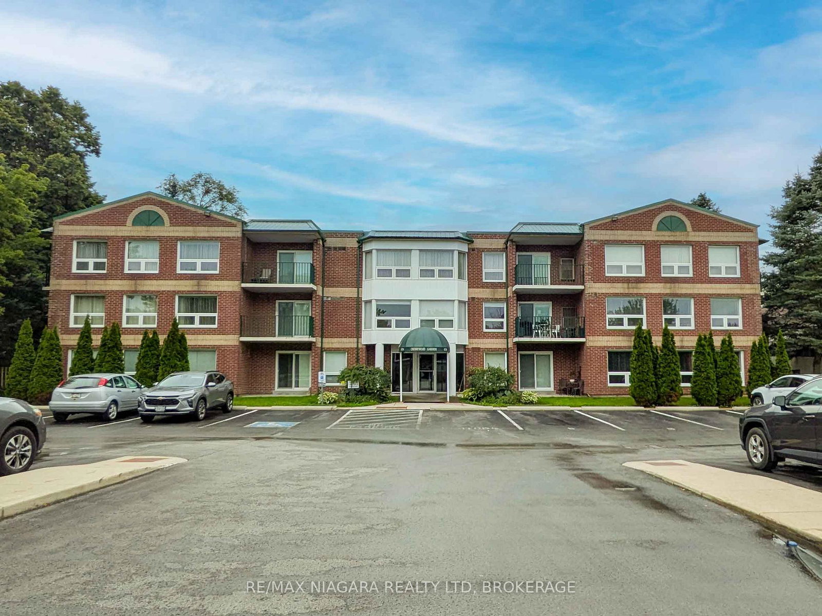 6704-thorold-stone-road-niagara-falls-ontario-x13667012