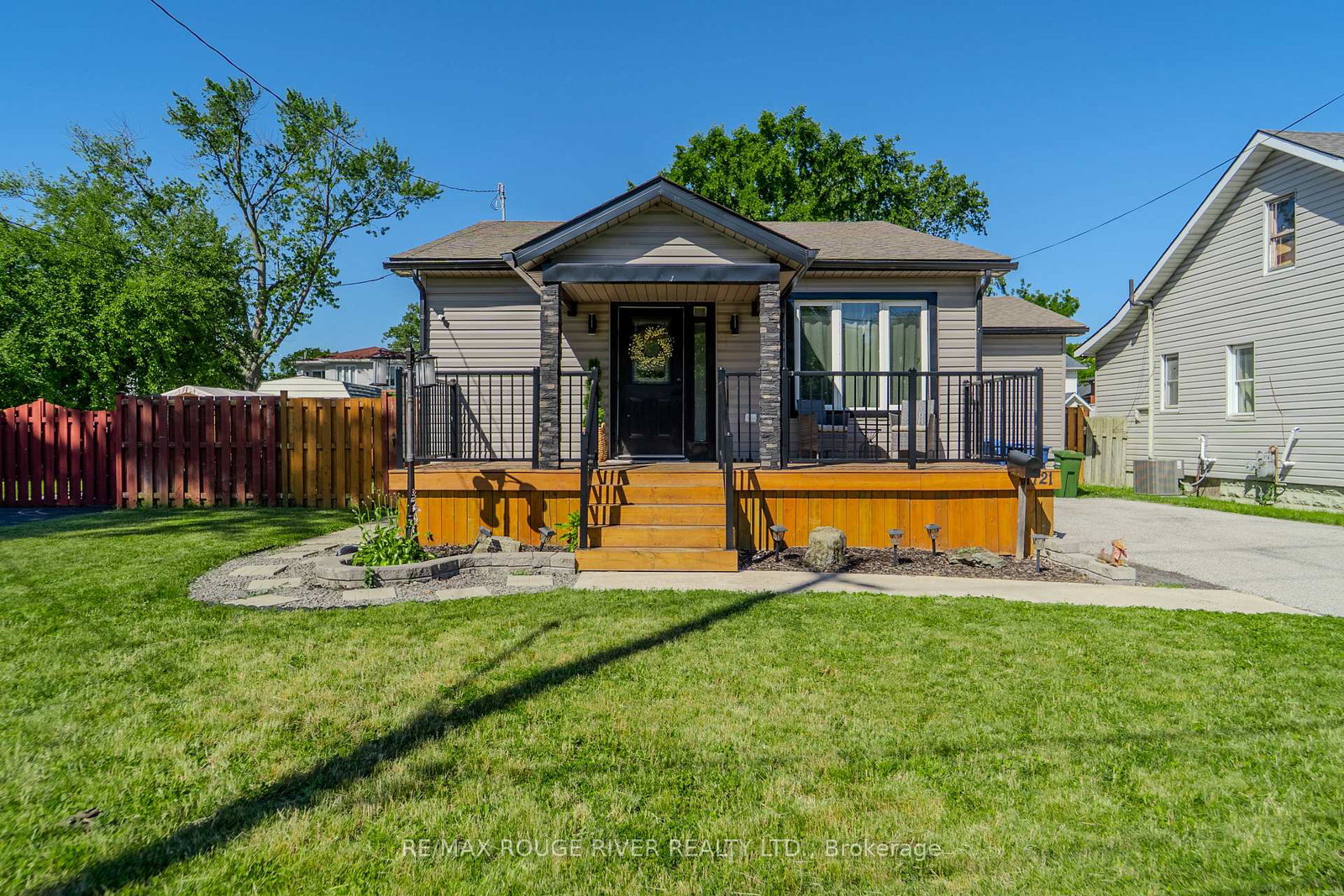 1721-s-cameron-boulevard-windsor-ontario-x13667086
