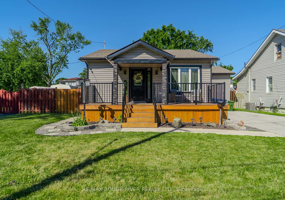 1721-s-cameron-boulevard-windsor-ontario-x13667086
