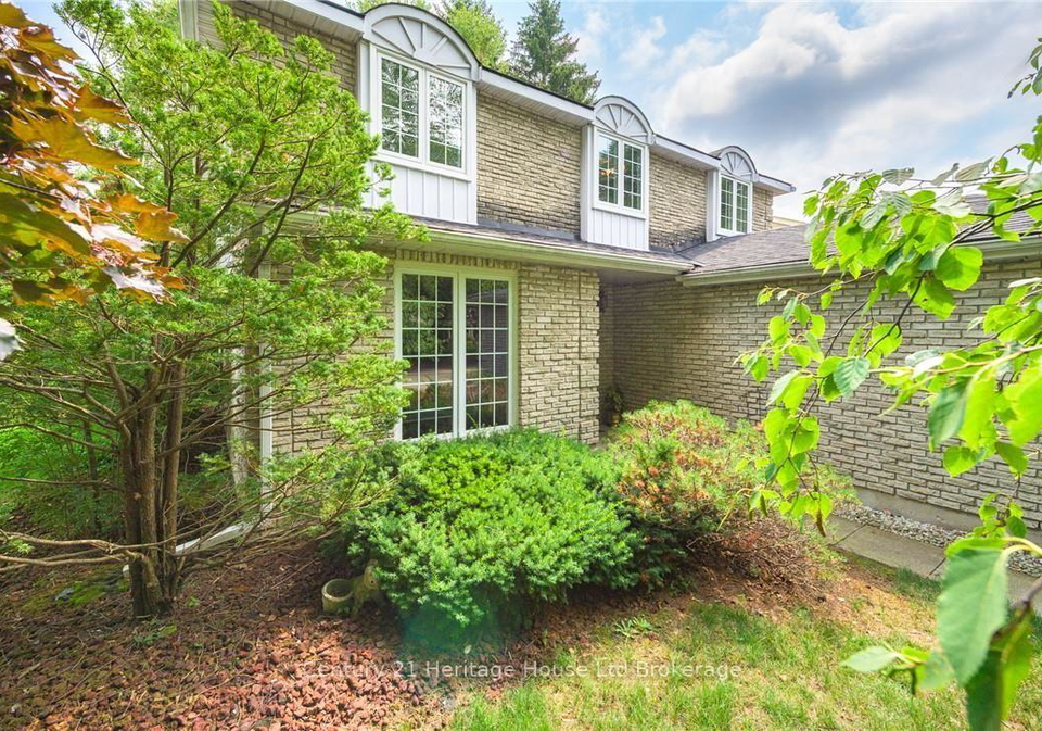 243-tatlock-court-waterloo-ontario-x13667134
