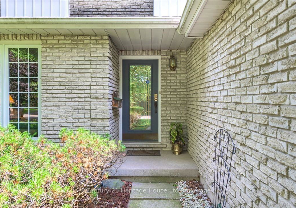 243-tatlock-court-waterloo-ontario-x13667134