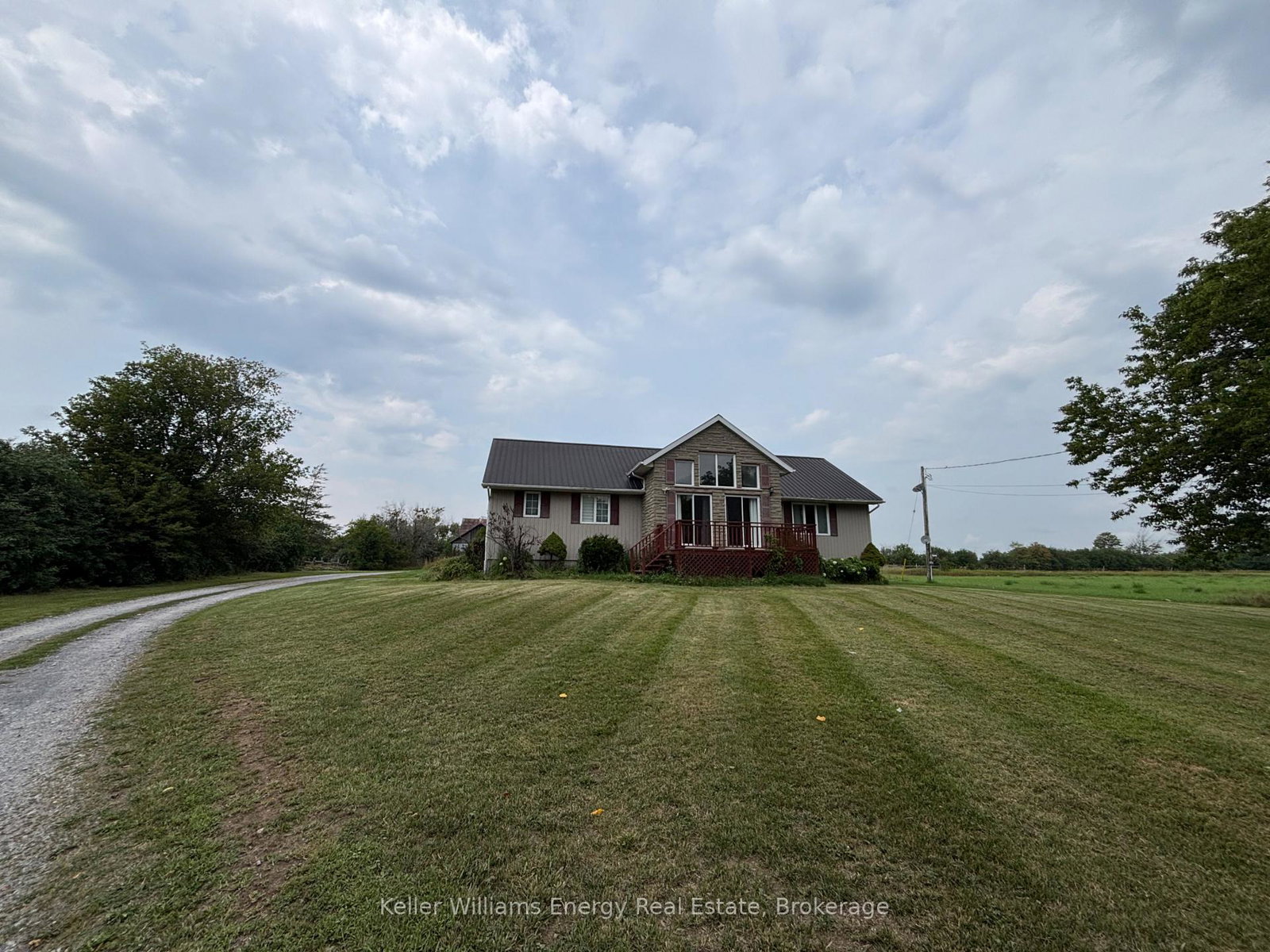 1450-county-road-19-prince-edward-county-ontario-x13667152