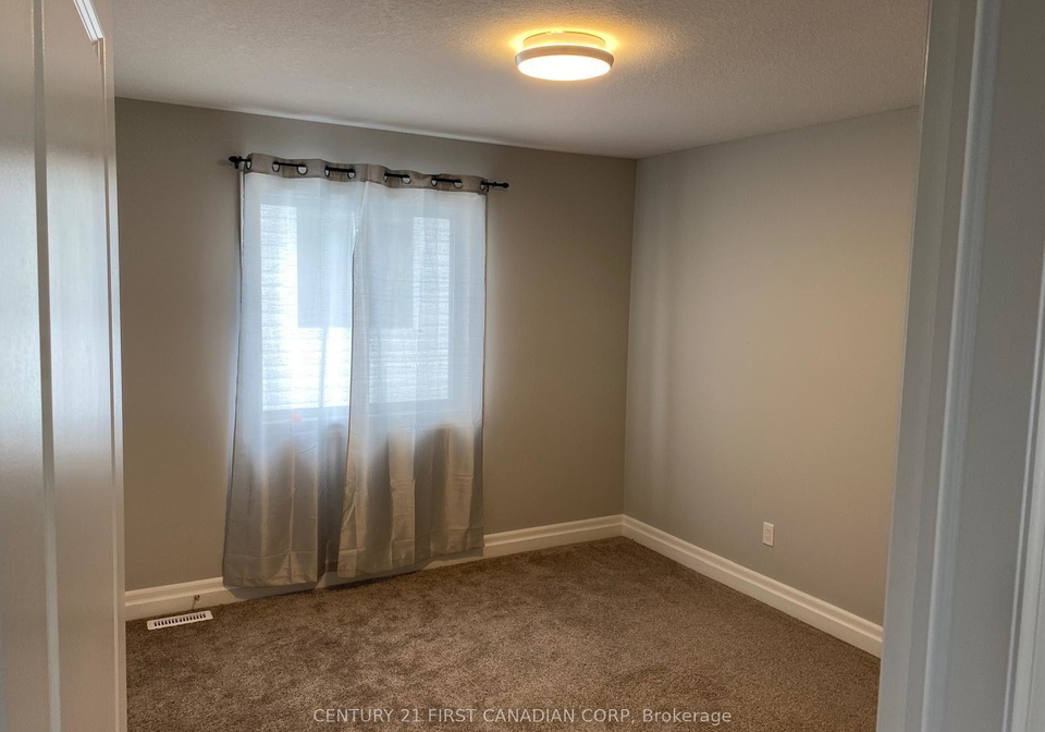 2619-sheffield-boulevard-london-south-ontario-x13667164
