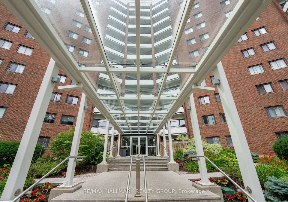 20-chesterton-drive-ottawa-ontario-x13667250