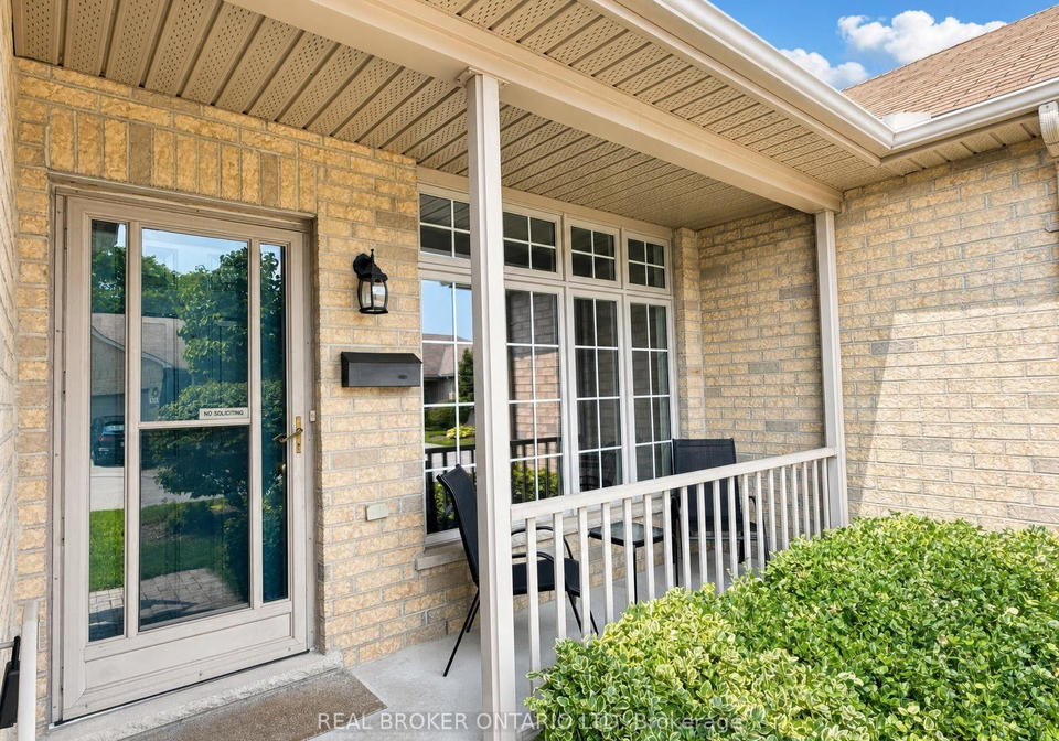 7-cadeau-terrace-london-south-ontario-x13667304