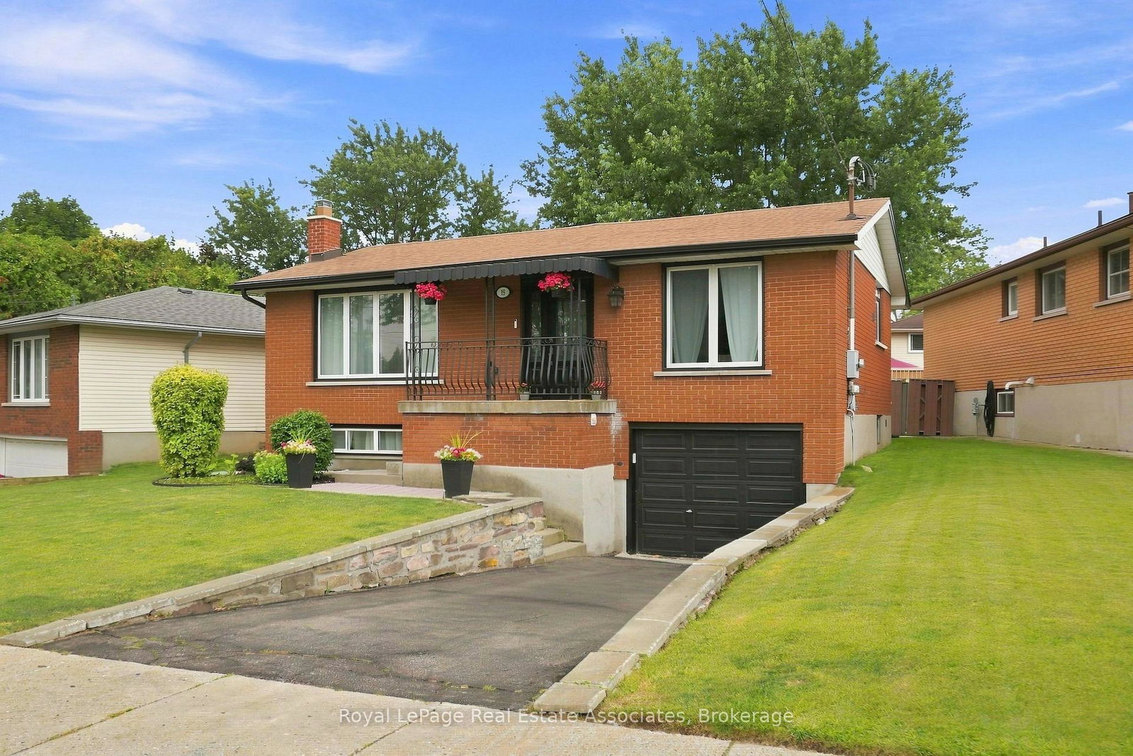 15-quay-court-hamilton-ontario-x13667456