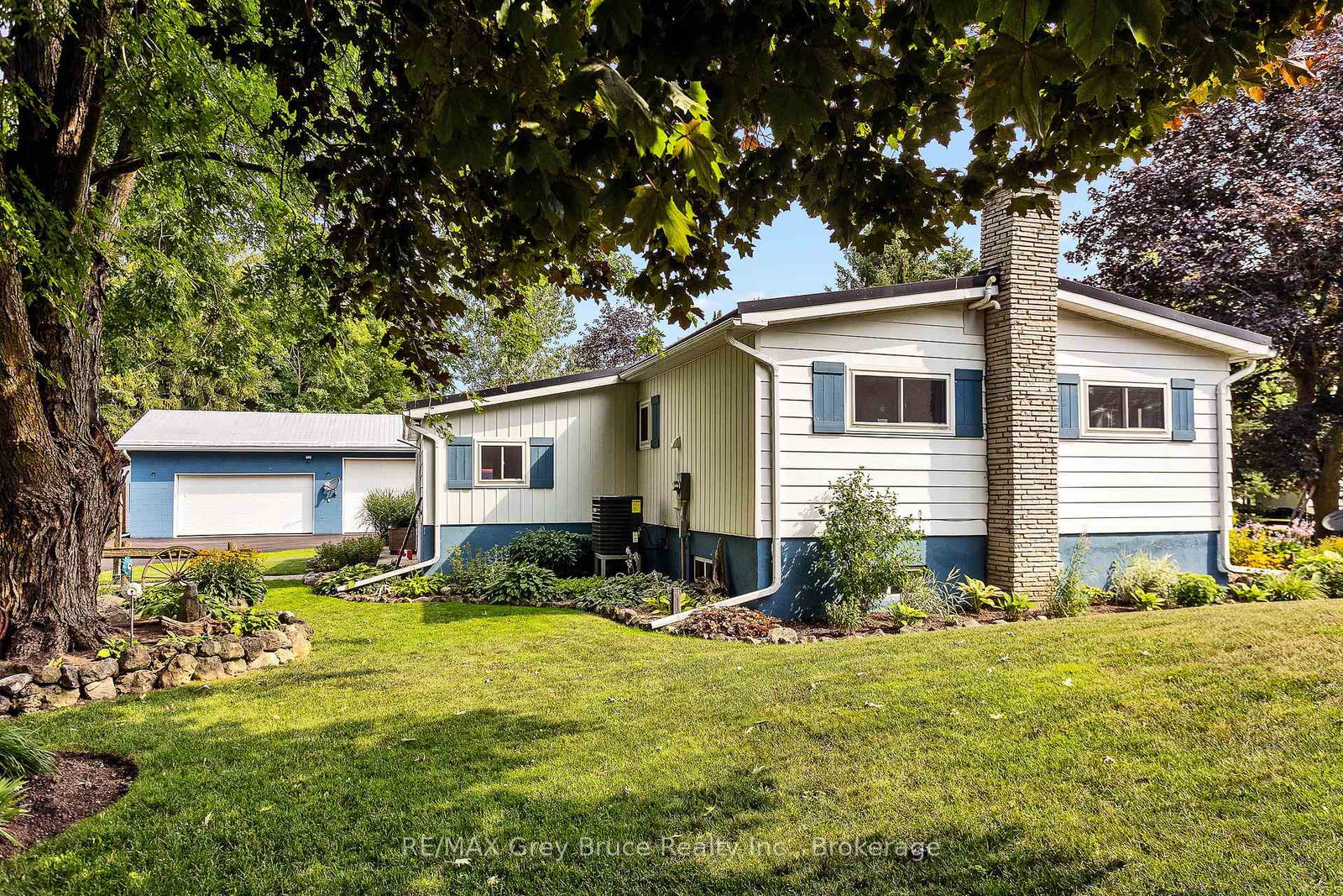 21571-grey-road-16-e-georgian-bluffs-ontario-x13667486