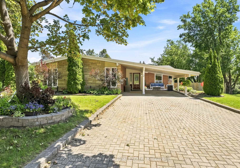 2-crestwood-avenue-peterborough-ontario-x13667614