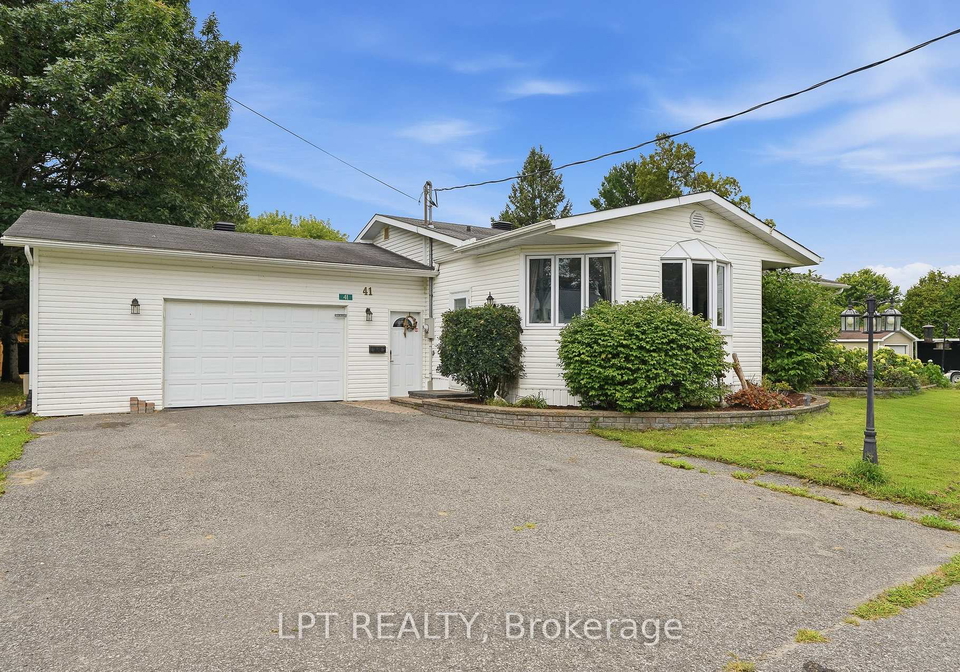 41-st-polycarp-street-north-stormont-ontario-x13667718